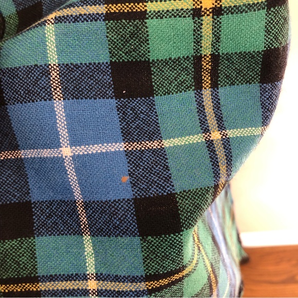 Pure wool plaid scarf made in Scotland - Picture 3 of 5